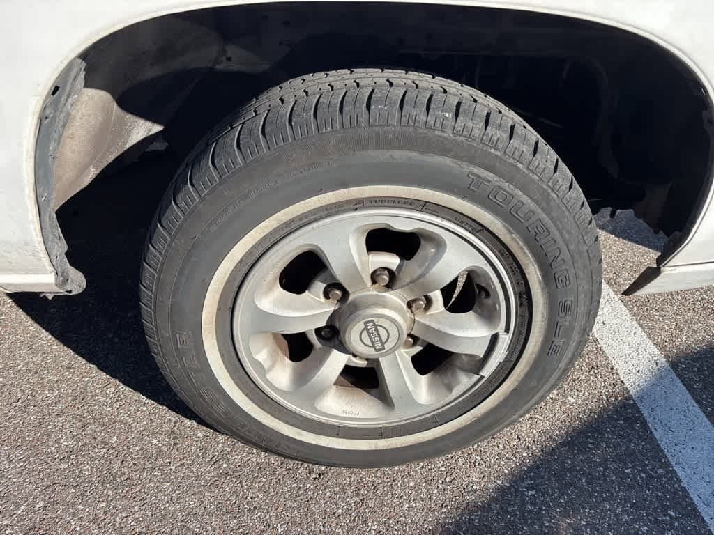 Thumbnail: 1997 Nissan Pickup - 5