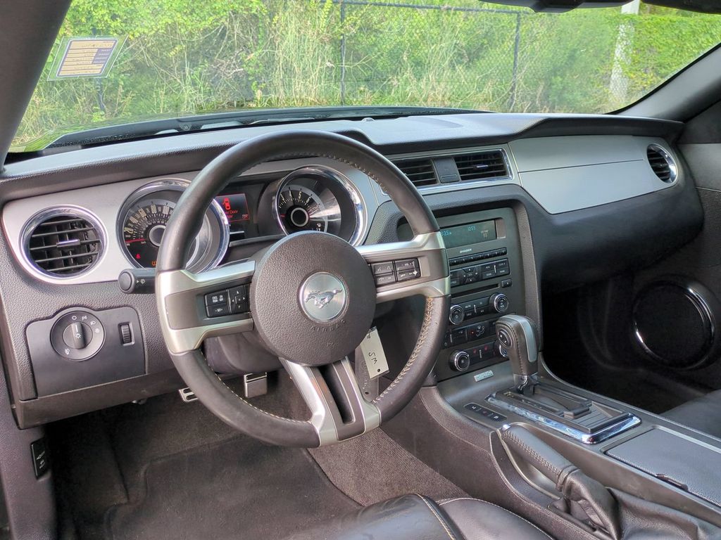 Thumbnail: 2013 Ford Mustang - 9