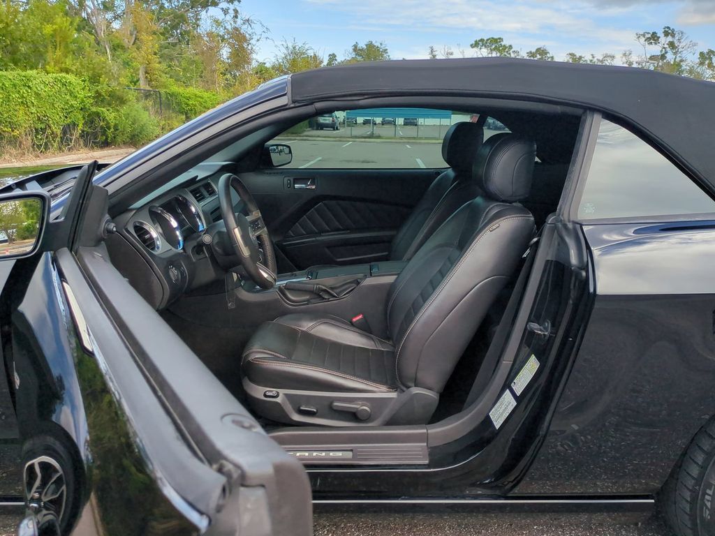 Thumbnail: 2013 Ford Mustang - 22