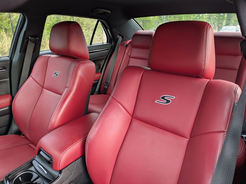 Thumbnail: 2020 Chrysler 300 - 12