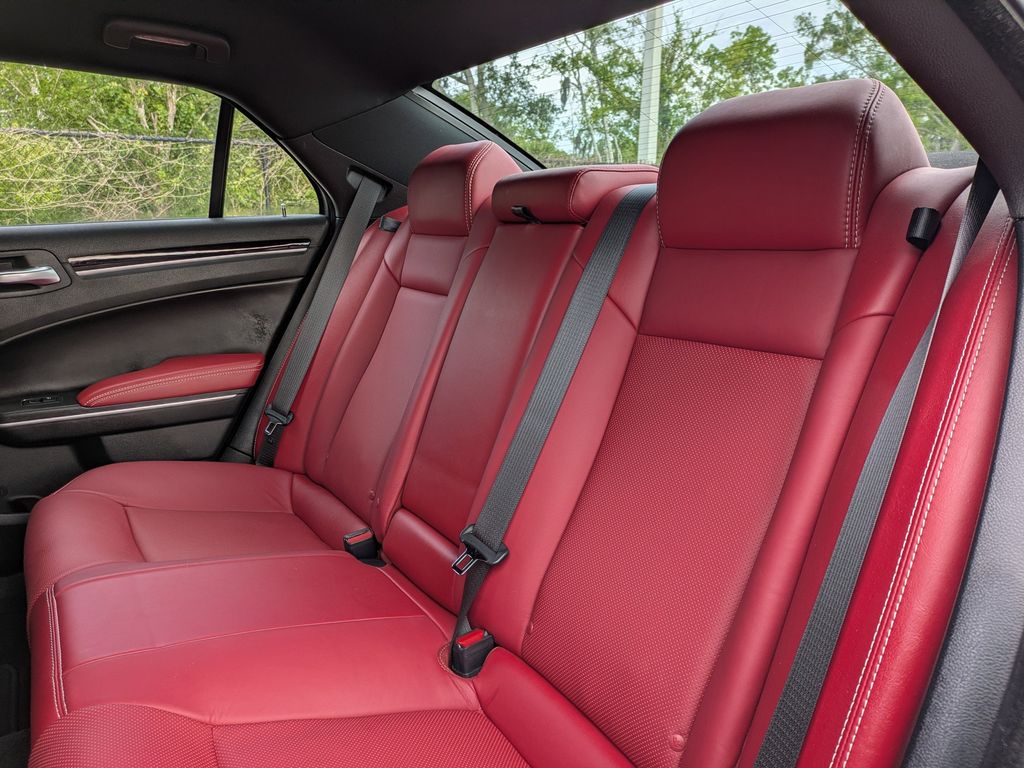 Thumbnail: 2020 Chrysler 300 - 13