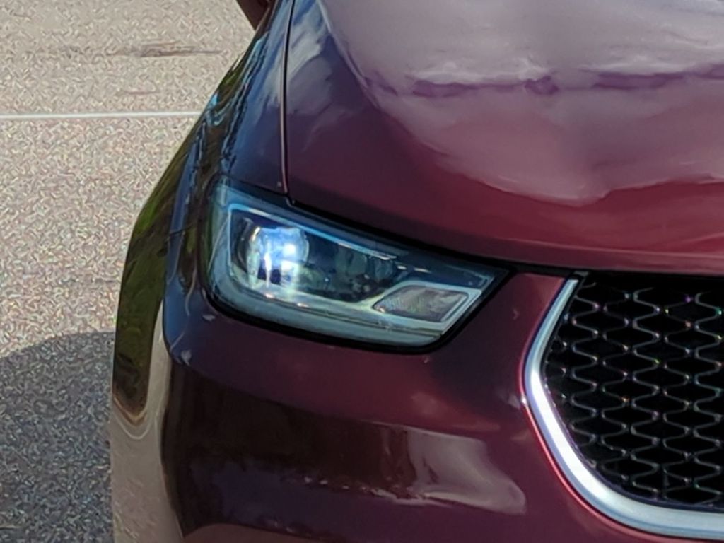 Thumbnail: 2022 Chrysler Pacifica - 19