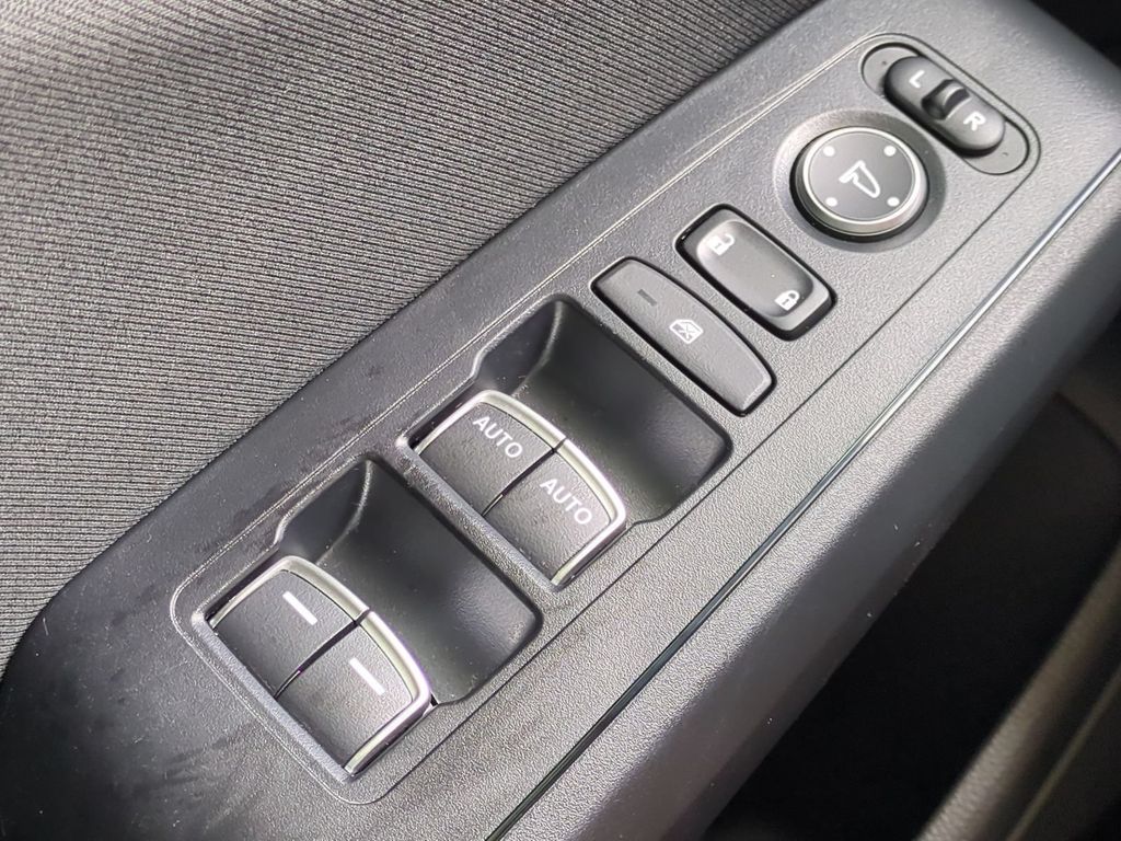 Thumbnail: 2023 Honda Civic - 25