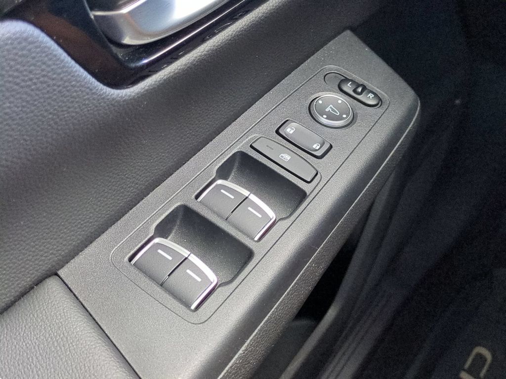 Thumbnail: 2023 Honda CR-V - 31