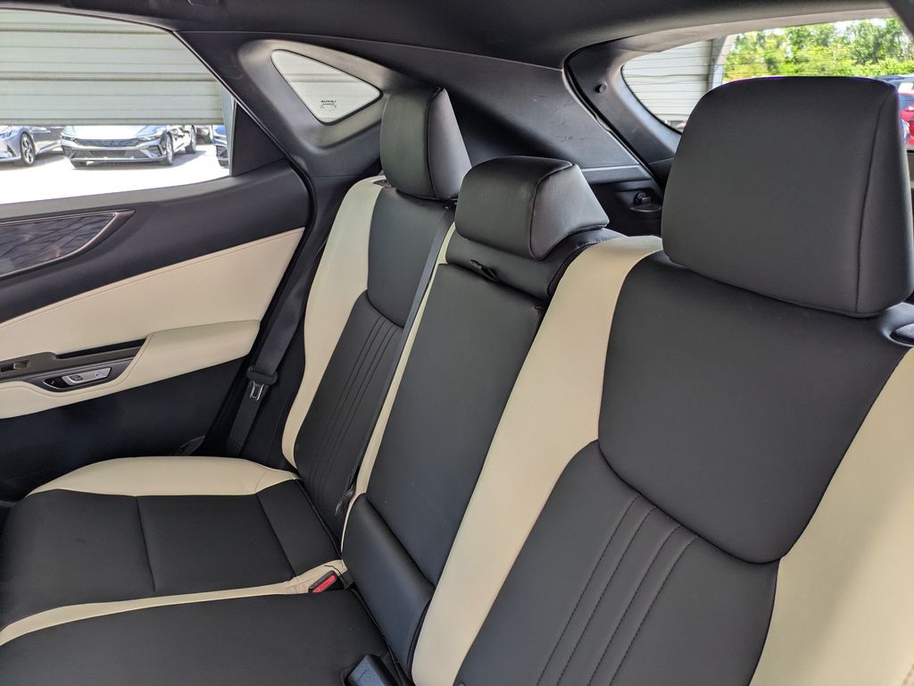 Thumbnail: 2024 Lexus ES - 13