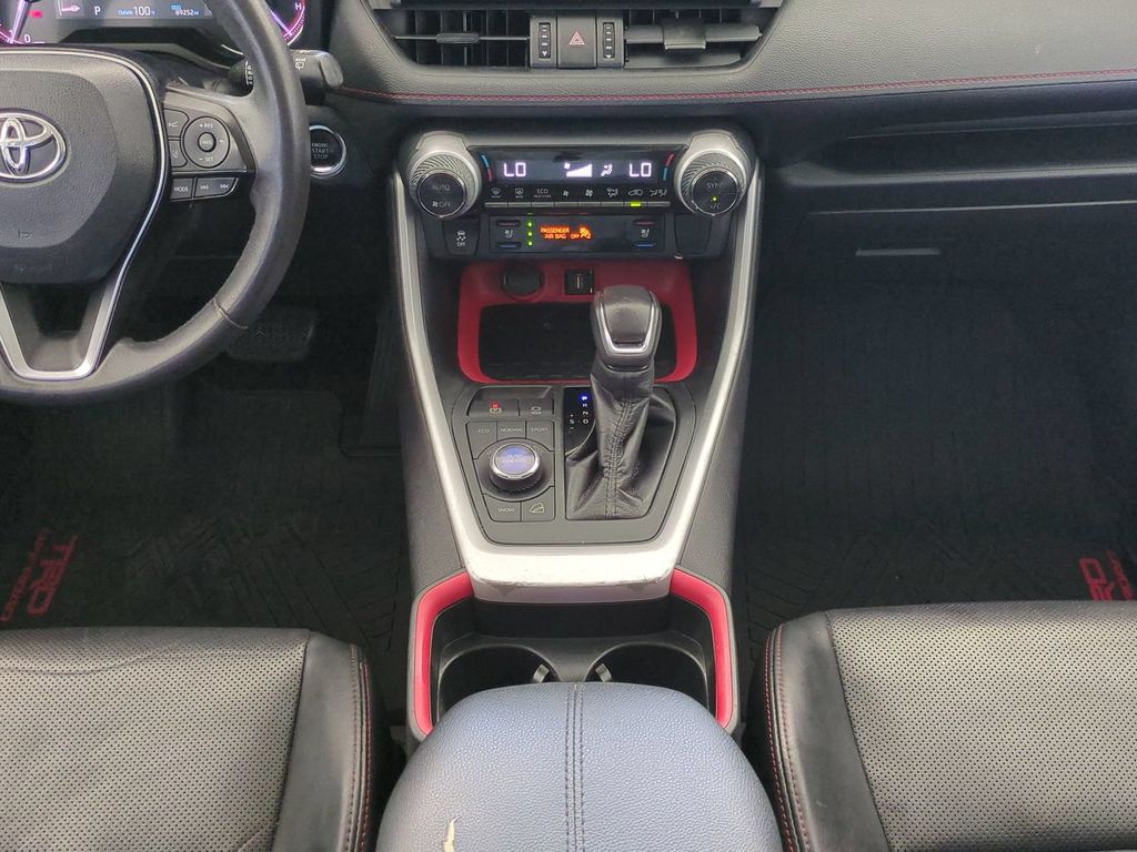 Thumbnail: 2020 Toyota RAV4 - 14