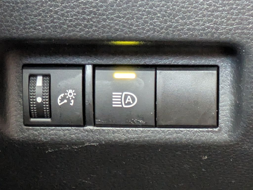 Thumbnail: 2024 Toyota RAV4 - 33