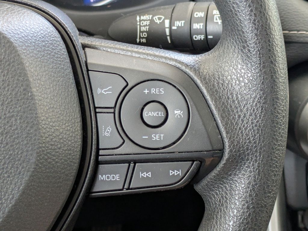 Thumbnail: 2024 Toyota RAV4 - 36