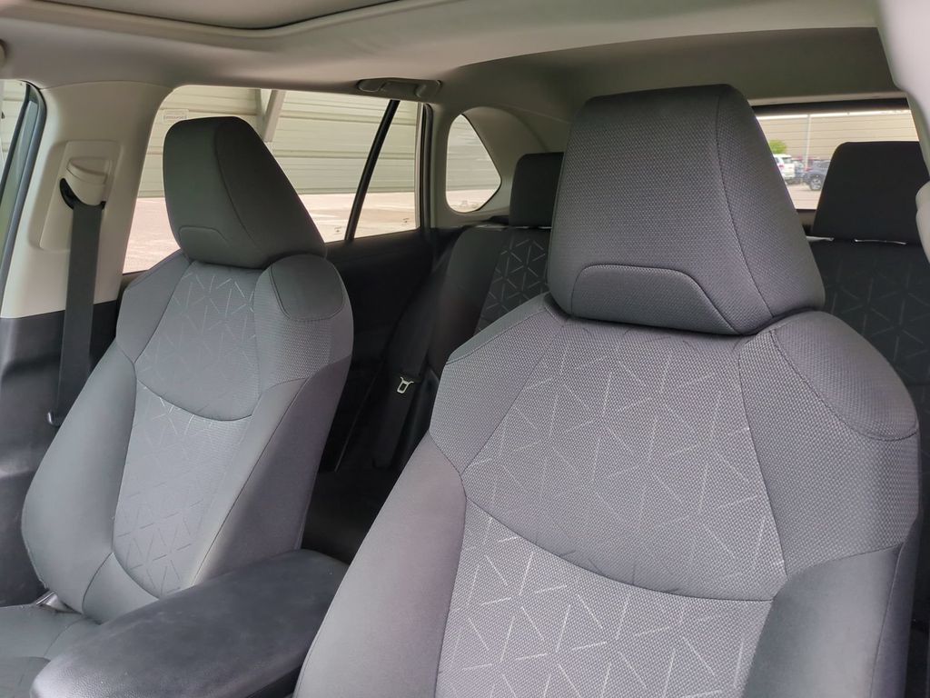 Thumbnail: 2024 Toyota RAV4 - 12