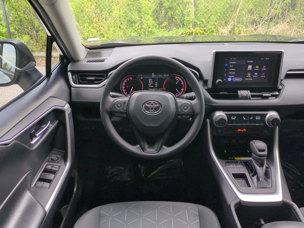 Thumbnail: 2024 Toyota RAV4 - 10