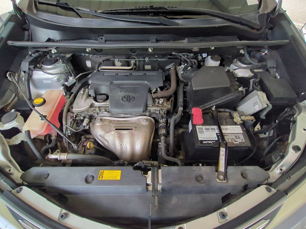 Thumbnail: 2014 Toyota RAV4 - 9