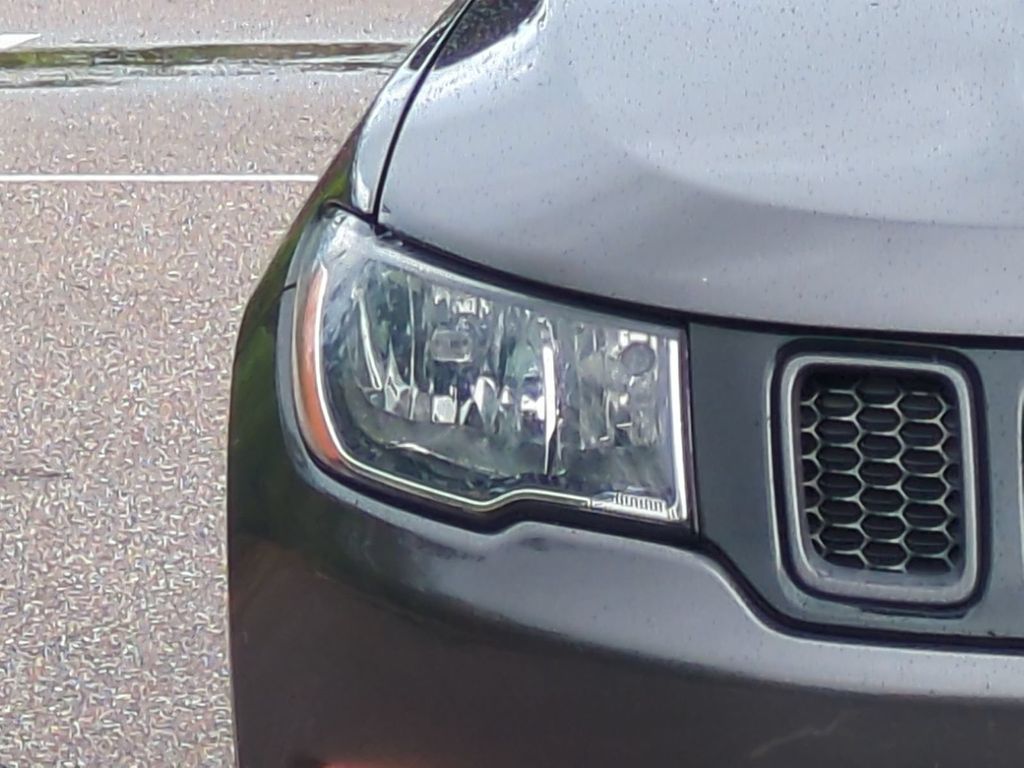 Thumbnail: 2021 Jeep Compass - 19