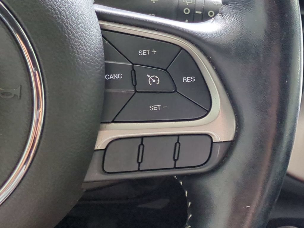 Thumbnail: 2021 Jeep Compass - 30