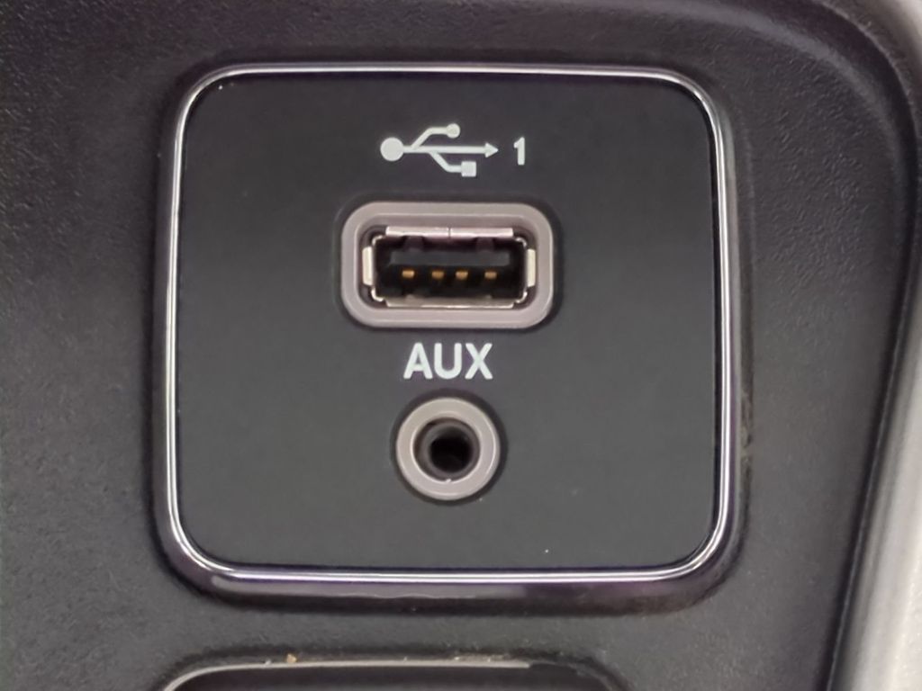 Thumbnail: 2021 Jeep Compass - 26