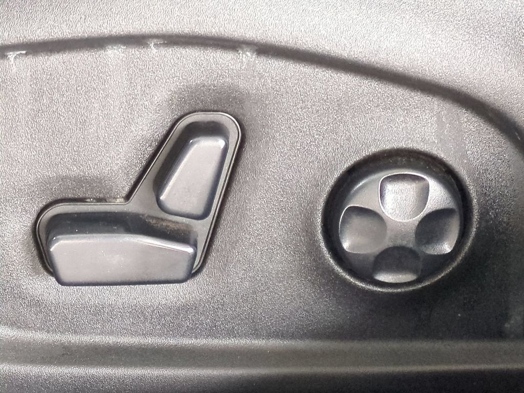Thumbnail: 2021 Jeep Compass - 23