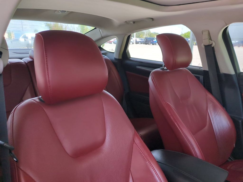 Thumbnail: 2014 Ford Fusion - 10