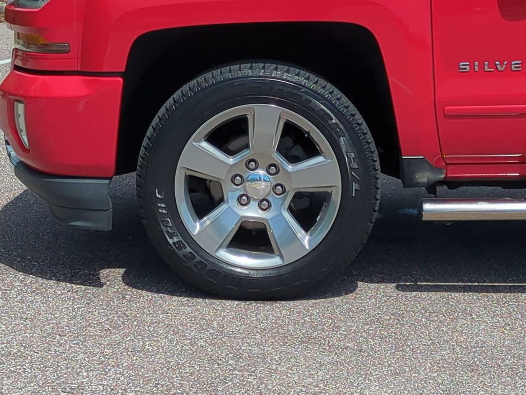 Thumbnail: 2018 Chevrolet Silverado 1500 - 7