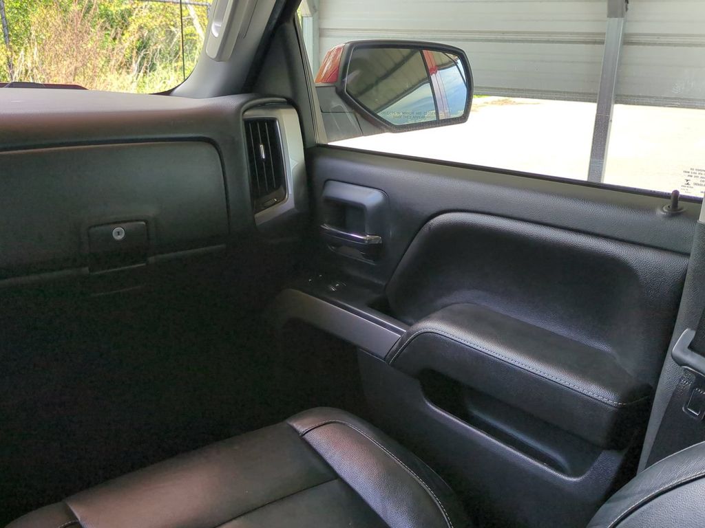 Thumbnail: 2018 Chevrolet Silverado 1500 - 13