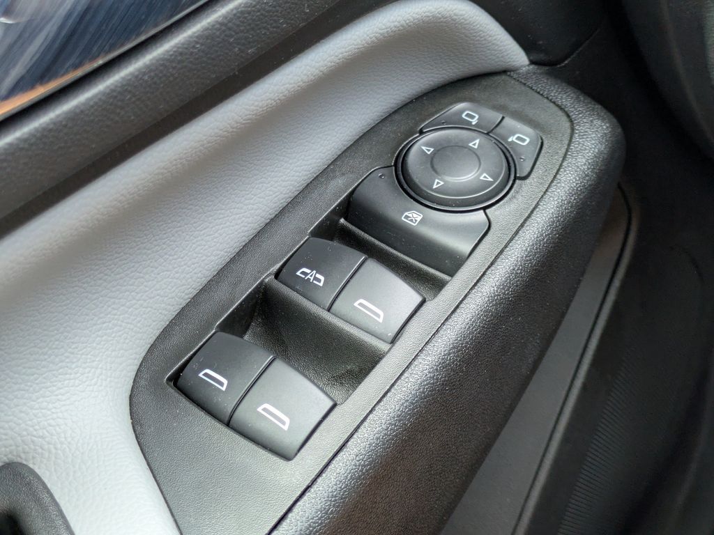Thumbnail: 2024 Chevrolet Equinox - 30