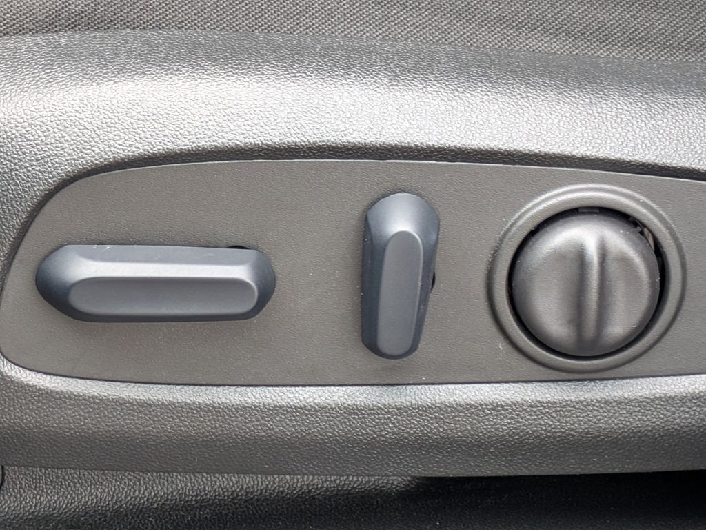 Thumbnail: 2024 Chevrolet Equinox - 24