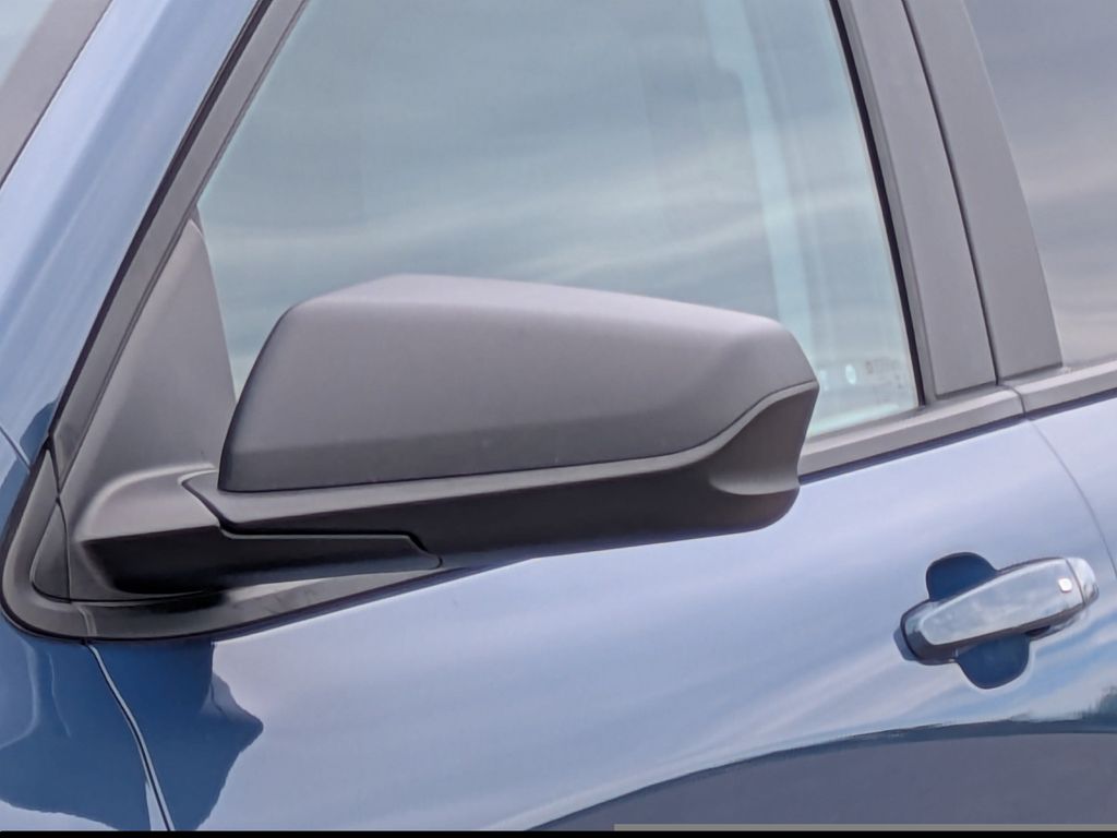 Thumbnail: 2024 Chevrolet Equinox - 21