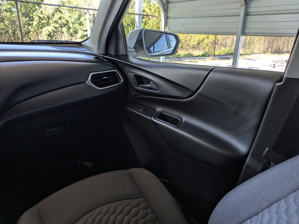 Thumbnail: 2021 Chevrolet Equinox - 25