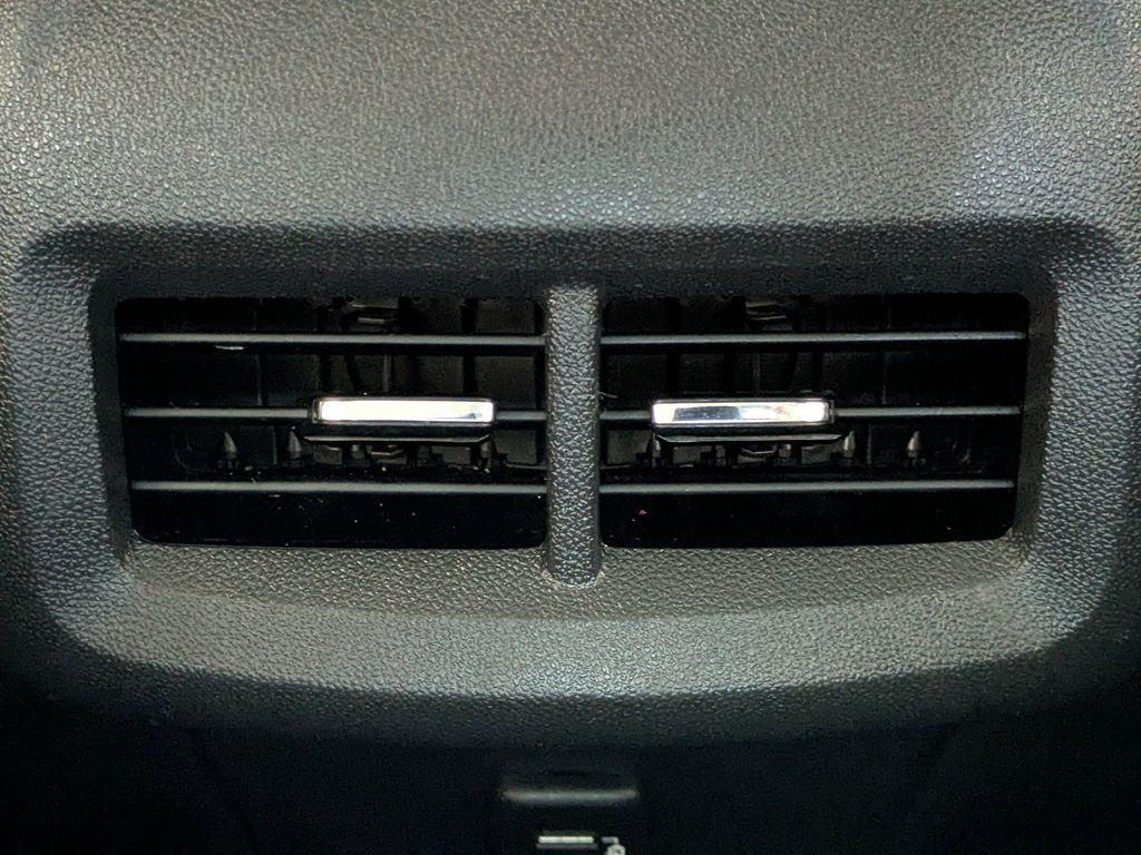 Thumbnail: 2021 Chevrolet Equinox - 24