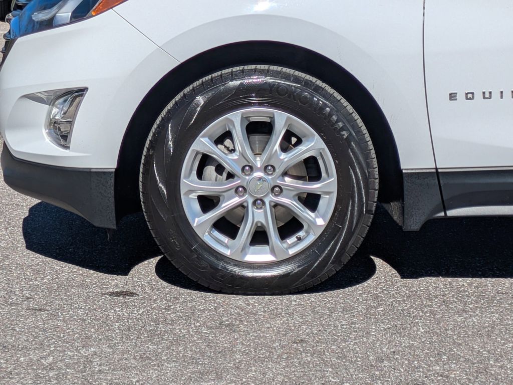 Thumbnail: 2021 Chevrolet Equinox - 8