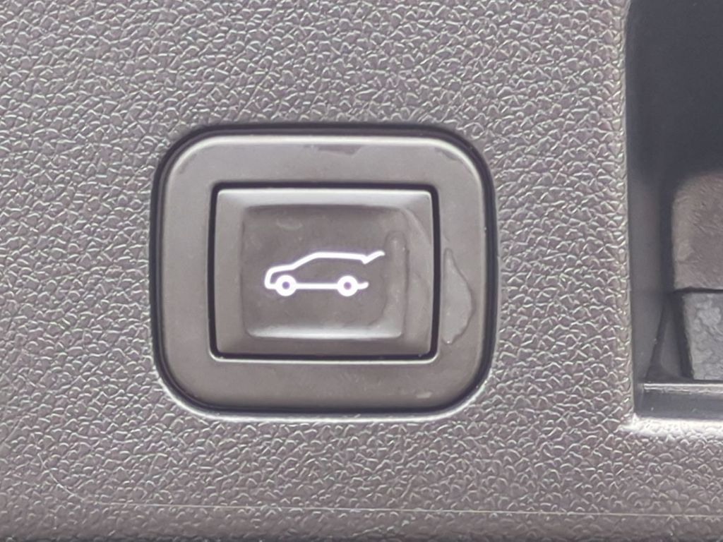 Thumbnail: 2025 Chevrolet Equinox - 33