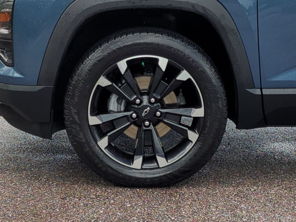Thumbnail: 2025 Chevrolet Equinox - 8