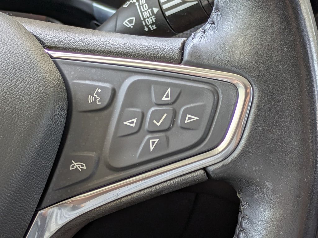 Thumbnail: 2021 Chevrolet Equinox - 40