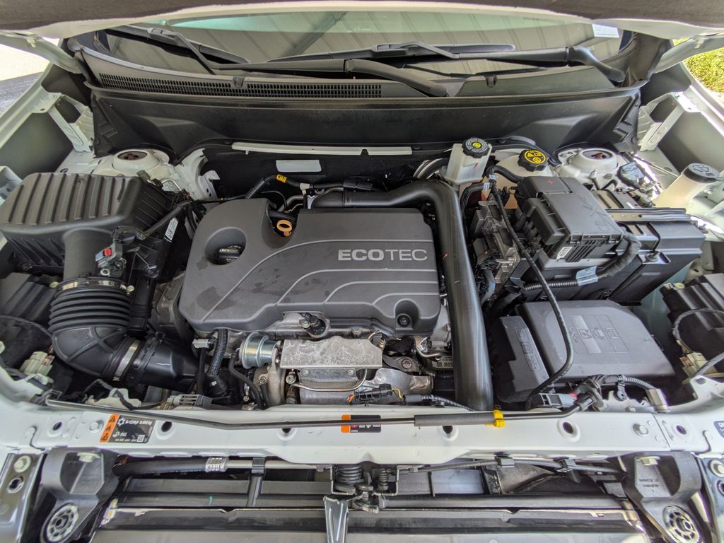 Thumbnail: 2021 Chevrolet Equinox - 9
