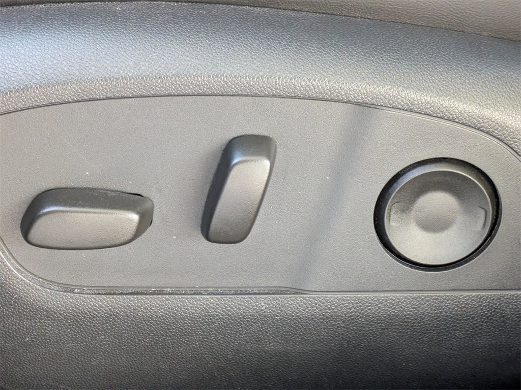 Thumbnail: 2025 Honda Prologue - 27