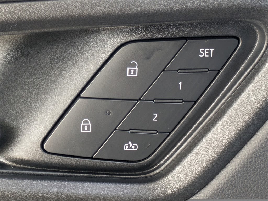 Thumbnail: 2025 Honda Prologue - 28