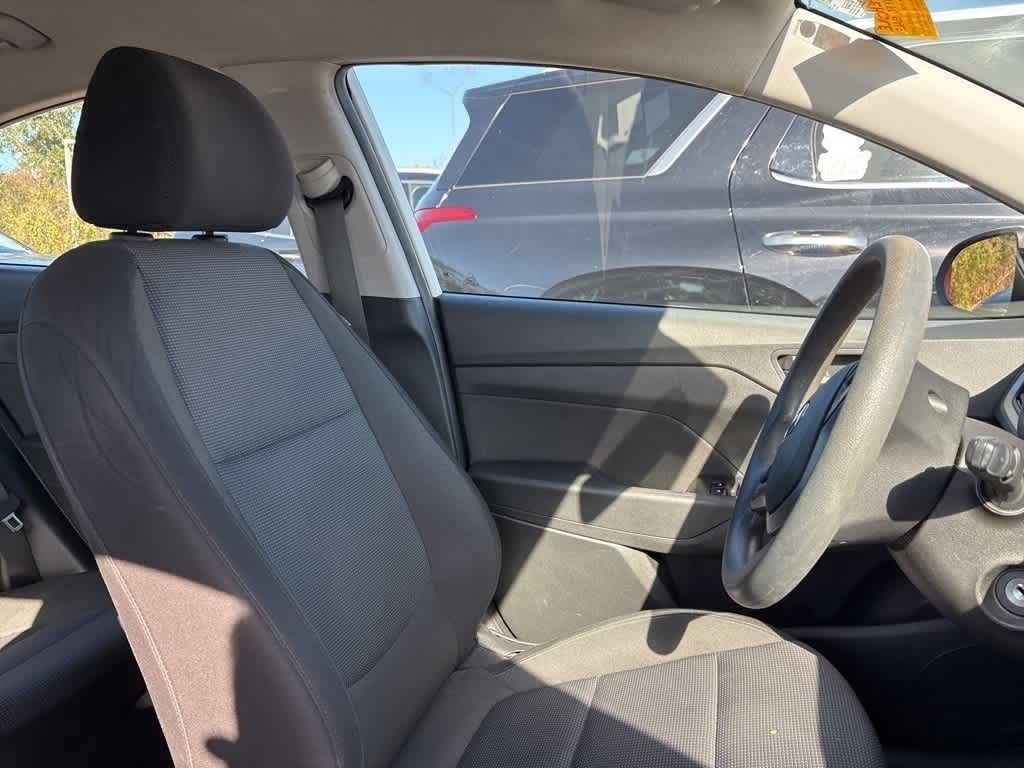 Thumbnail: 2022 Hyundai Accent - 6