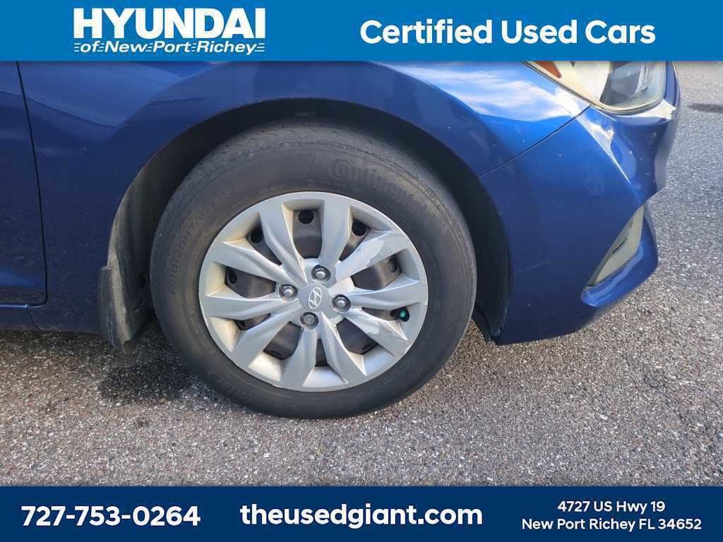 Thumbnail: 2020 Hyundai Accent - 4