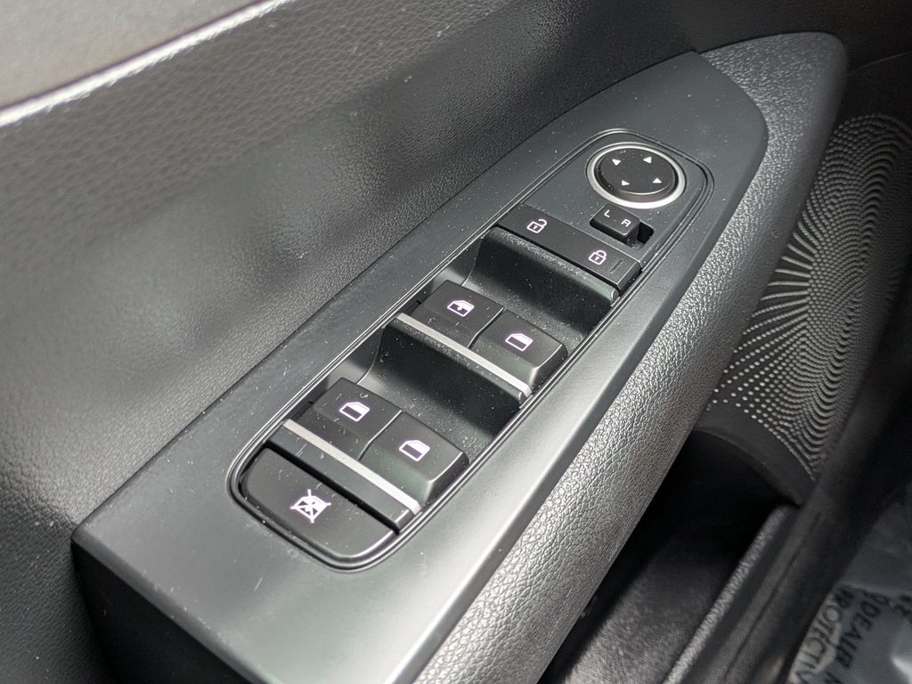 Thumbnail: 2021 Kia Forte - 27