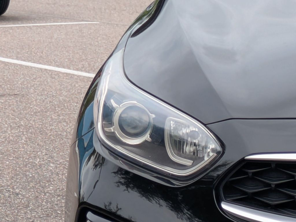 Thumbnail: 2021 Kia Forte - 21