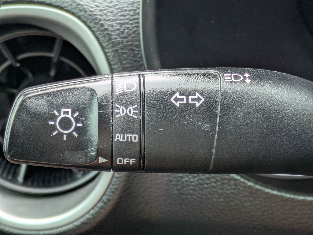 Thumbnail: 2021 Kia Forte - 14