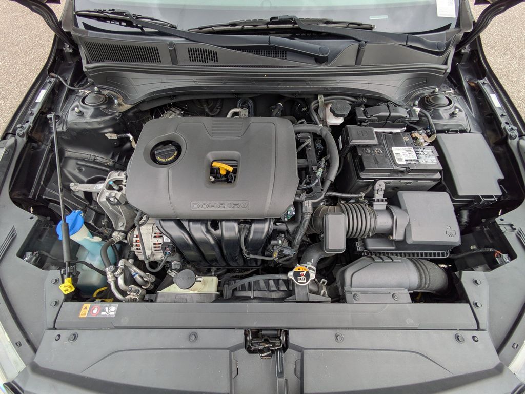Thumbnail: 2021 Kia Forte - 9
