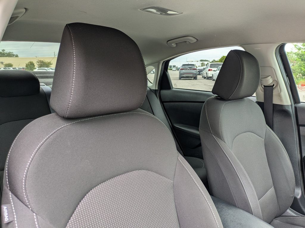 Thumbnail: 2021 Kia Forte - 11