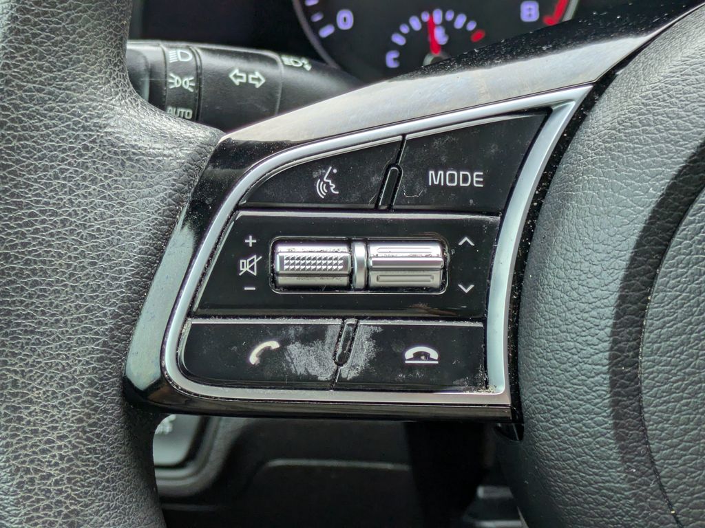 Thumbnail: 2021 Kia Forte - 28