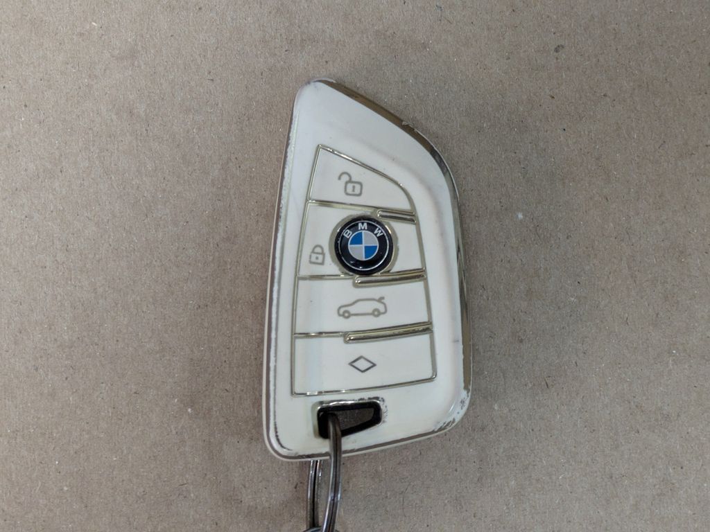 Thumbnail: 2022 BMW 3 Series - 16