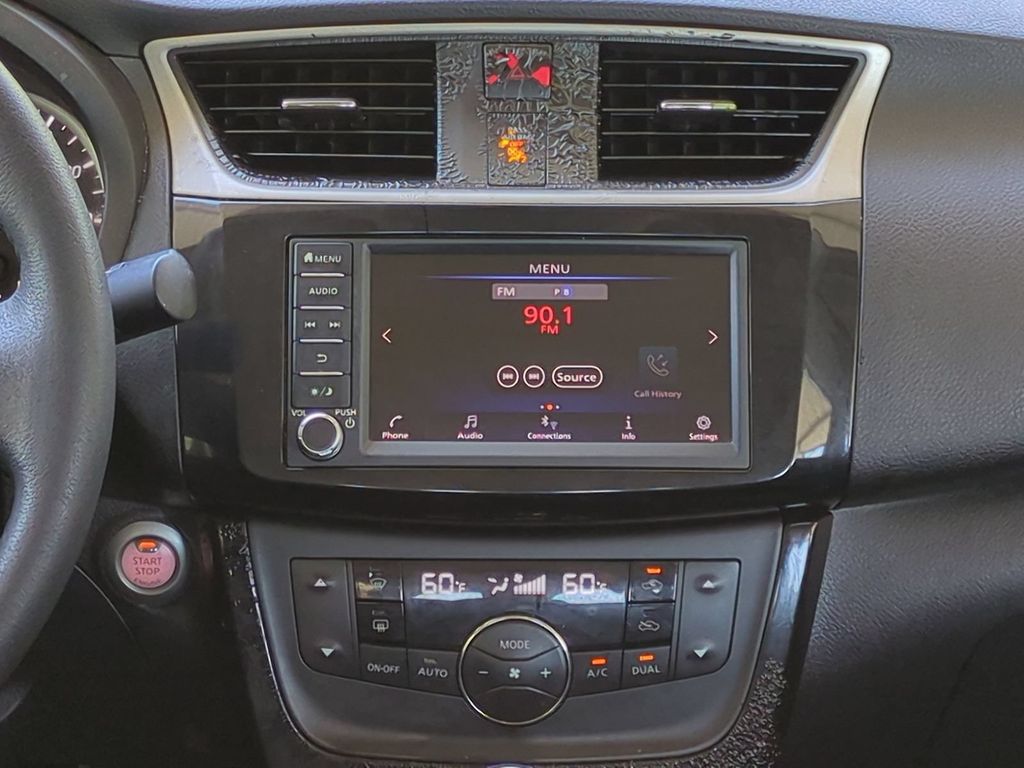 Thumbnail: 2019 Nissan Sentra - 11