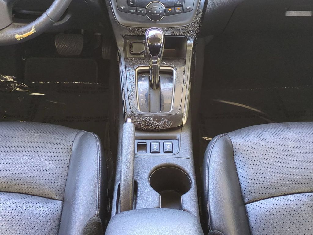Thumbnail: 2019 Nissan Sentra - 12