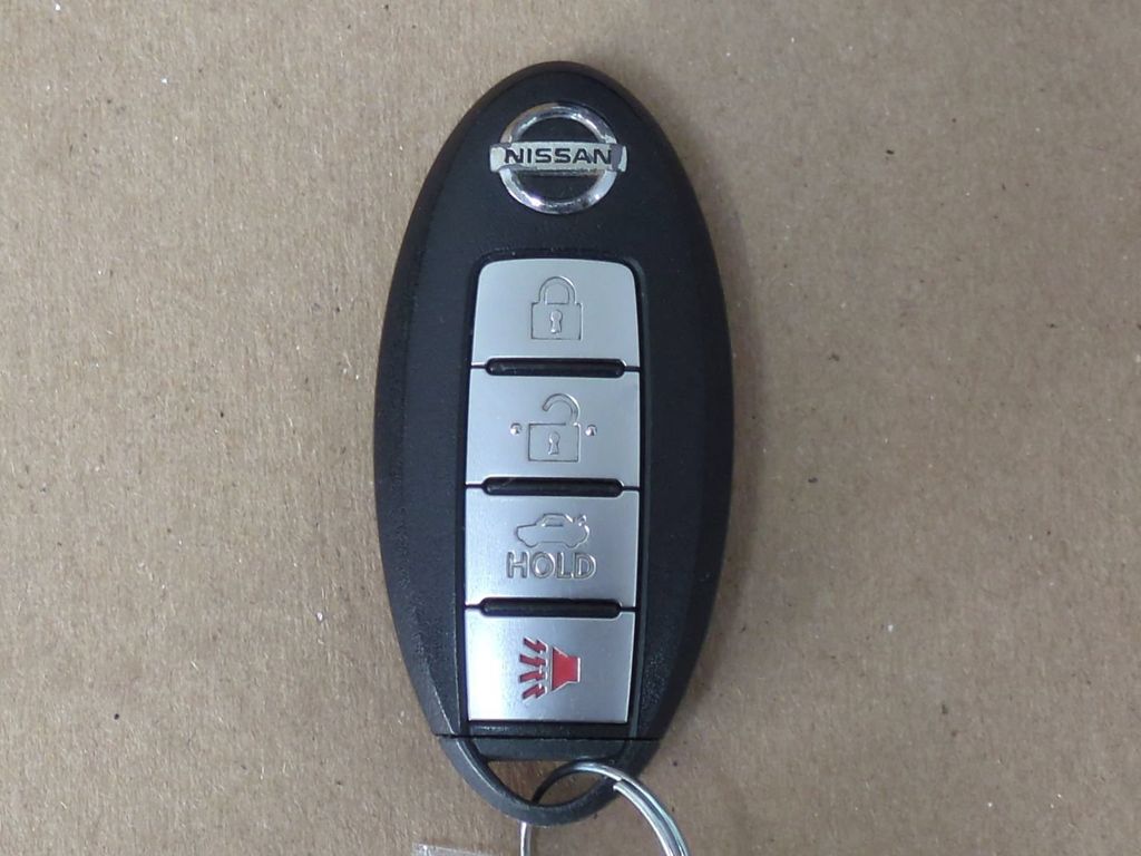 Thumbnail: 2019 Nissan Sentra - 33
