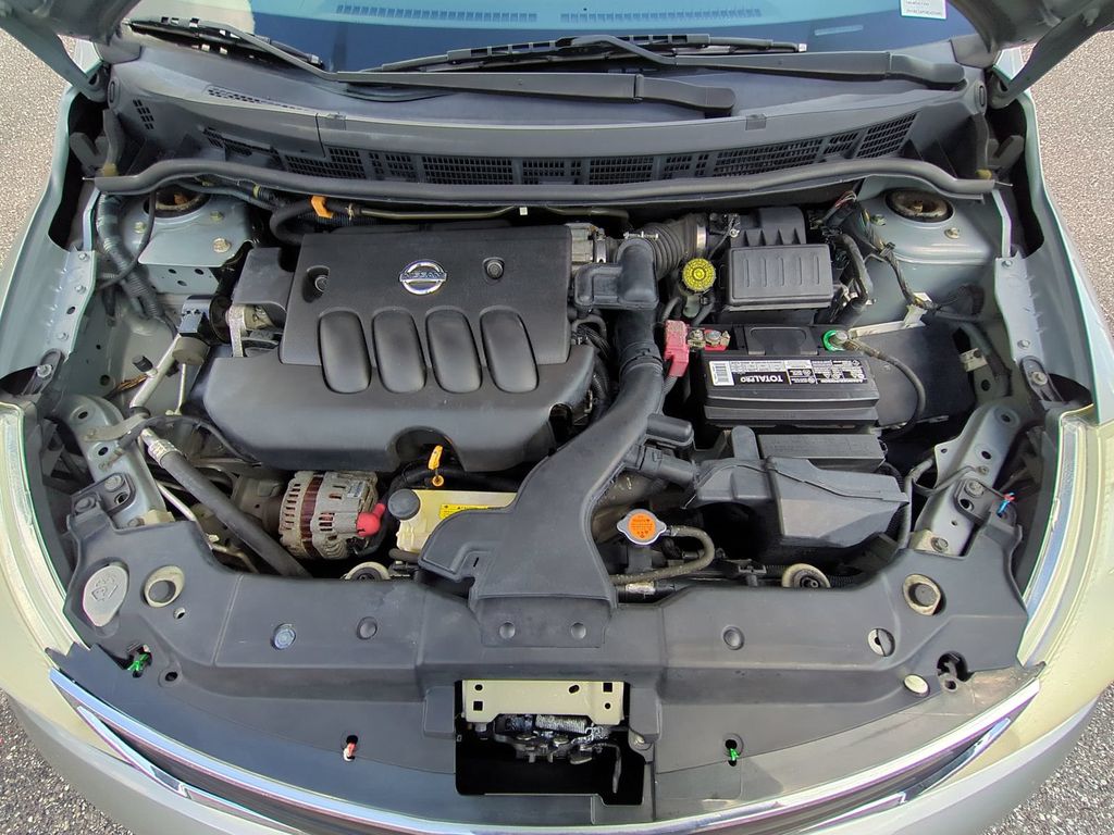 Thumbnail: 2011 Nissan Versa - 8
