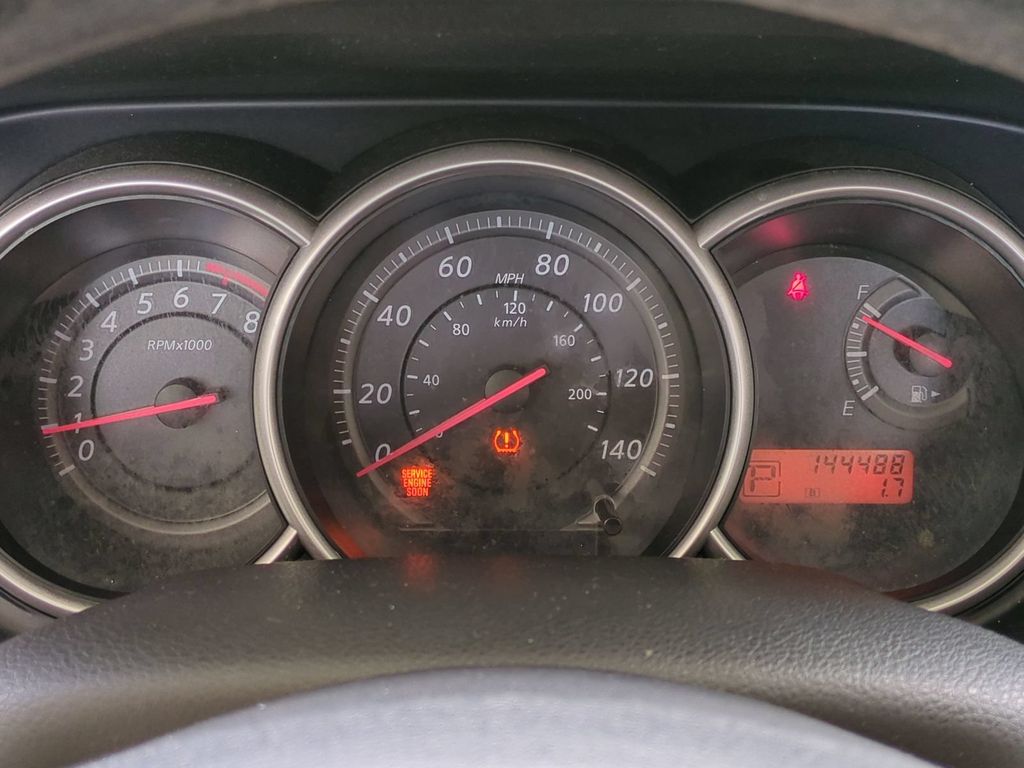 Thumbnail: 2011 Nissan Versa - 14