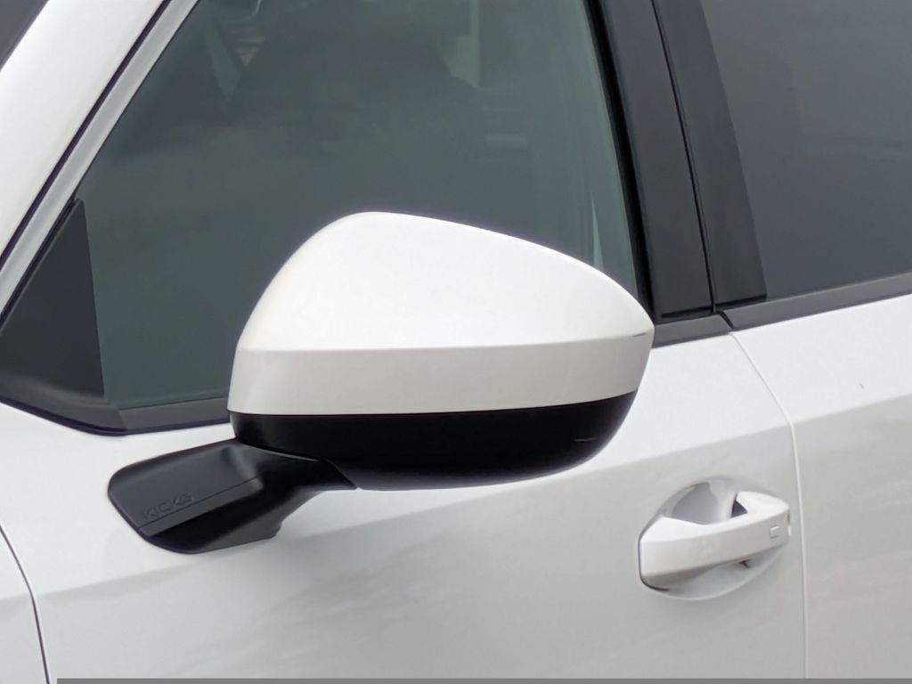 Thumbnail: 2025 Nissan Kicks - 22