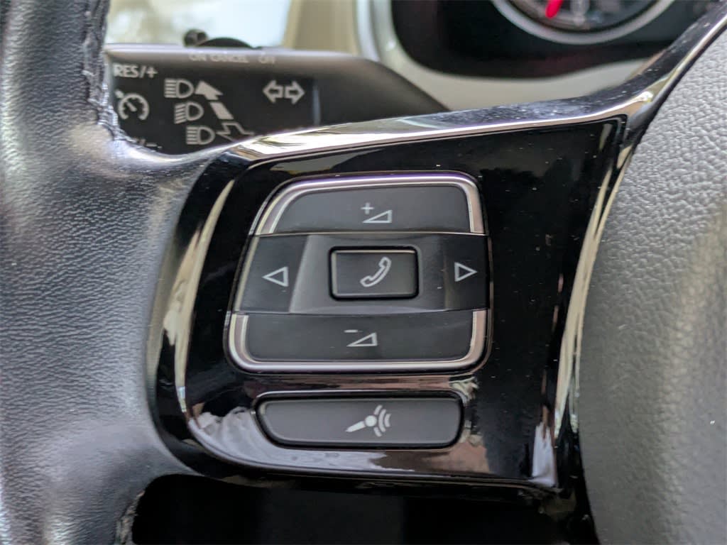 Thumbnail: 2019 Volkswagen Beetle - 28